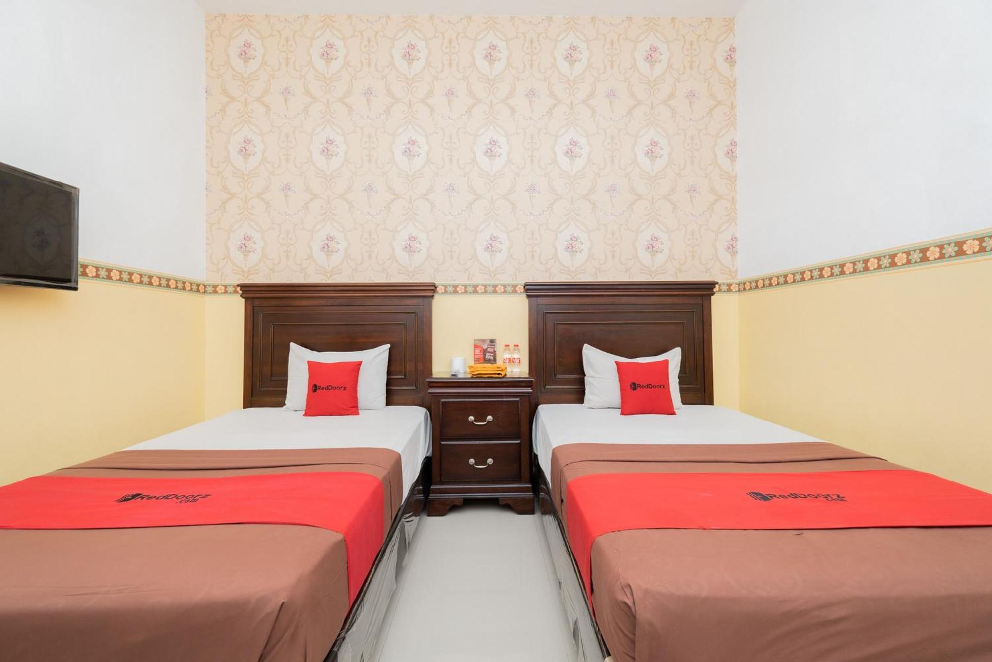 Reddoorz Near Taman Krida Budaya Malang Exterior photo